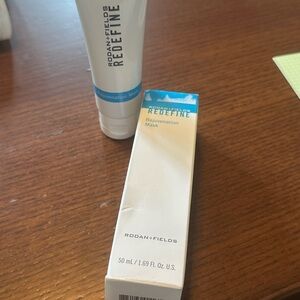 Rodan + Fields Redefine Rejuvenation Mask - White and Blue Packaging